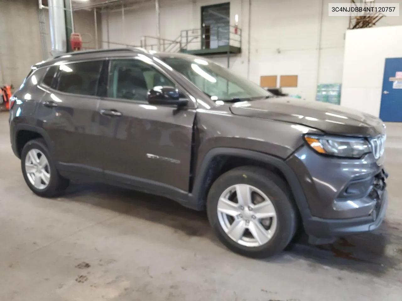 2022 Jeep Compass Latitude VIN: 3C4NJDBB4NT120757 Lot: 75065314