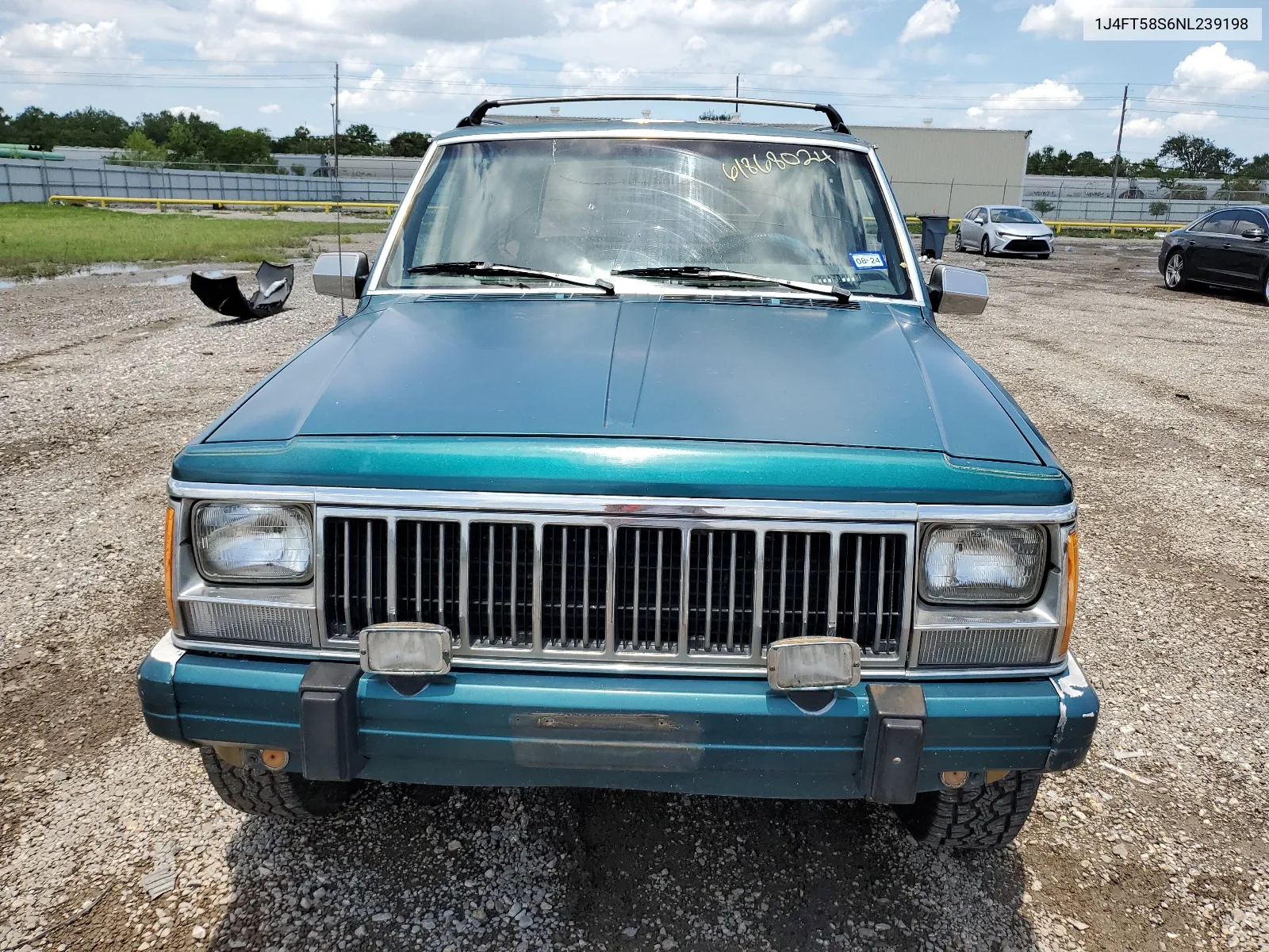 1992 Jeep Cherokee Laredo VIN: 1J4FT58S6NL239198 Lot: 61868024