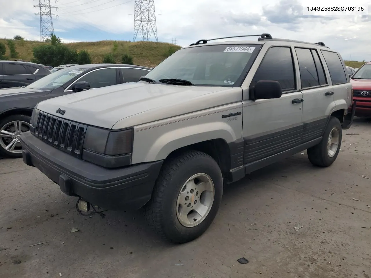 1995 Jeep Grand Cherokee Laredo VIN: 1J4GZ58S2SC703196 Lot: 68571944