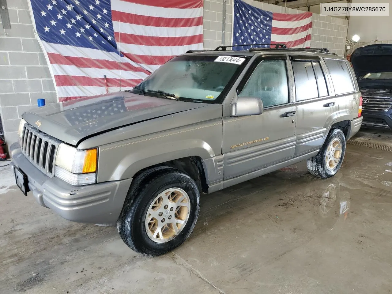 1998 Jeep Grand Cherokee Limited VIN: 1J4GZ78Y8WC285670 Lot: 70213044