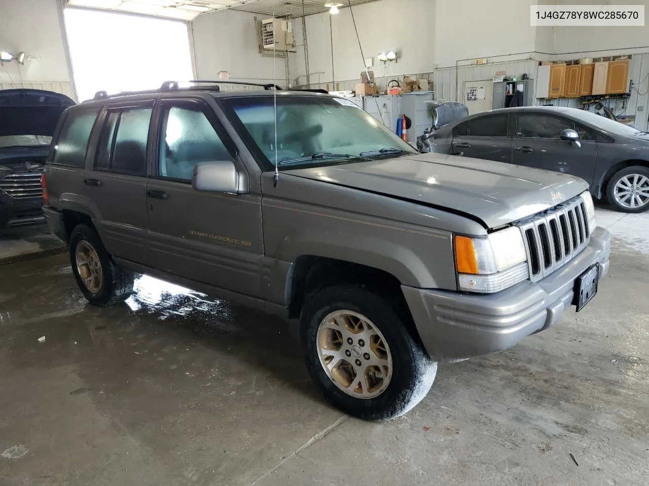 1998 Jeep Grand Cherokee Limited VIN: 1J4GZ78Y8WC285670 Lot: 70213044