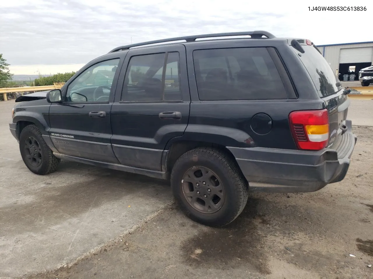 2003 Jeep Grand Cherokee Laredo VIN: 1J4GW48S53C613836 Lot: 68649764