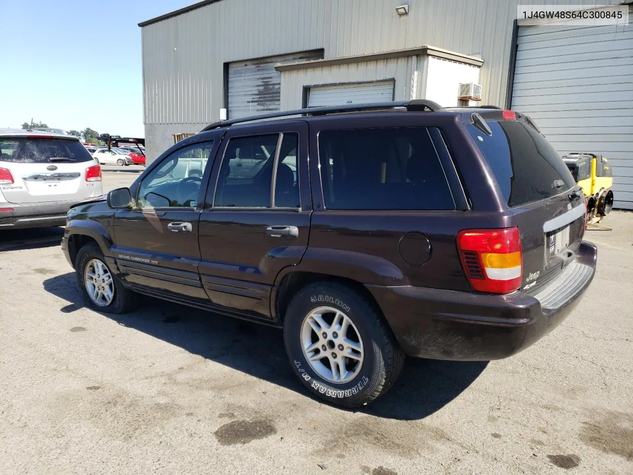 1J4GW48S64C300845 2004 Jeep Grand Cherokee Laredo