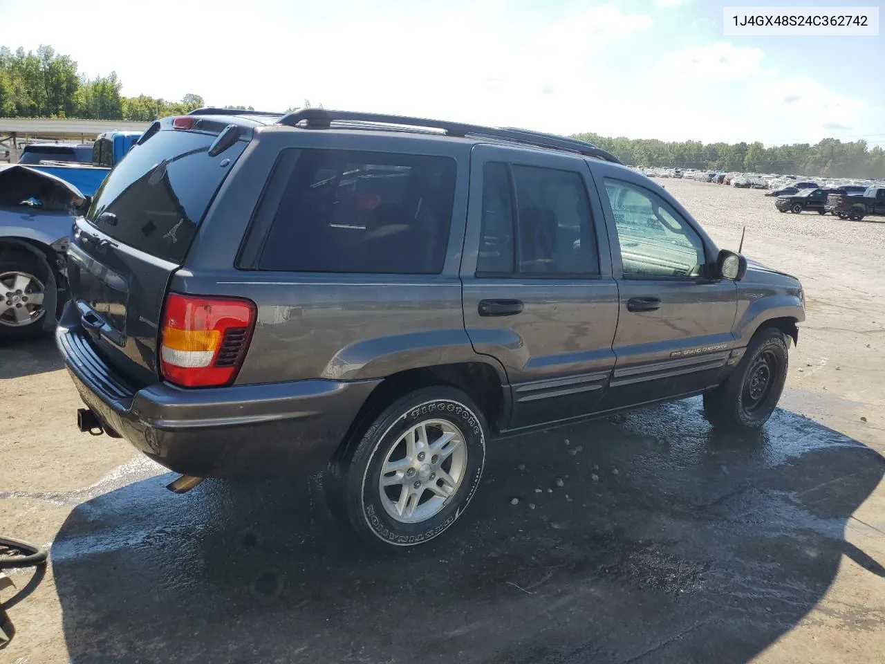 1J4GX48S24C362742 2004 Jeep Grand Cherokee Laredo