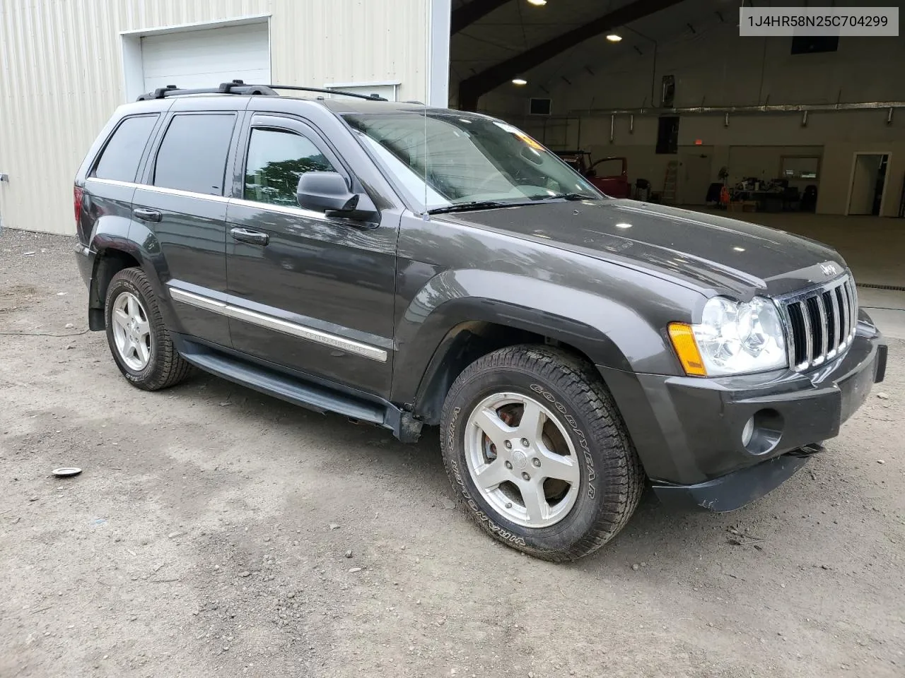 2005 Jeep Grand Cherokee Limited VIN: 1J4HR58N25C704299 Lot: 56731994