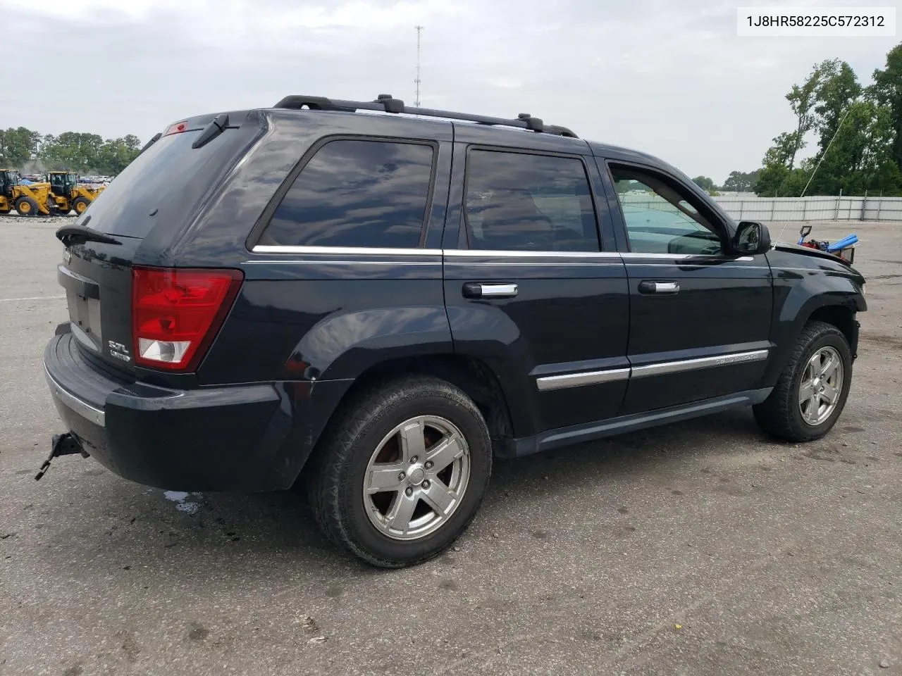 2005 Jeep Grand Cherokee Limited VIN: 1J8HR58225C572312 Lot: 60375464