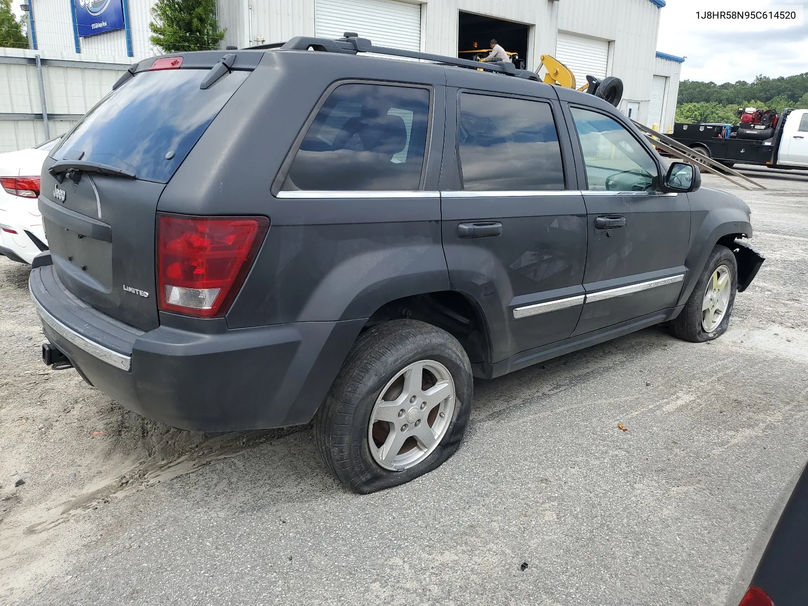 2005 Jeep Grand Cherokee Limited VIN: 1J8HR58N95C614520 Lot: 68316514