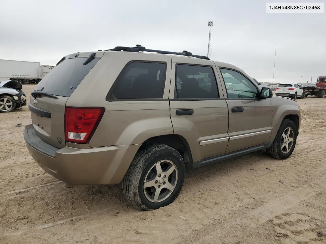 1J4HR48N85C702468 2005 Jeep Grand Cherokee Laredo