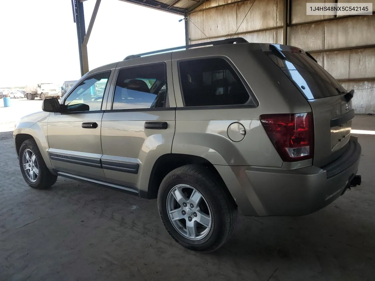 2005 Jeep Grand Cherokee Laredo VIN: 1J4HS48NX5C542145 Lot: 70035254