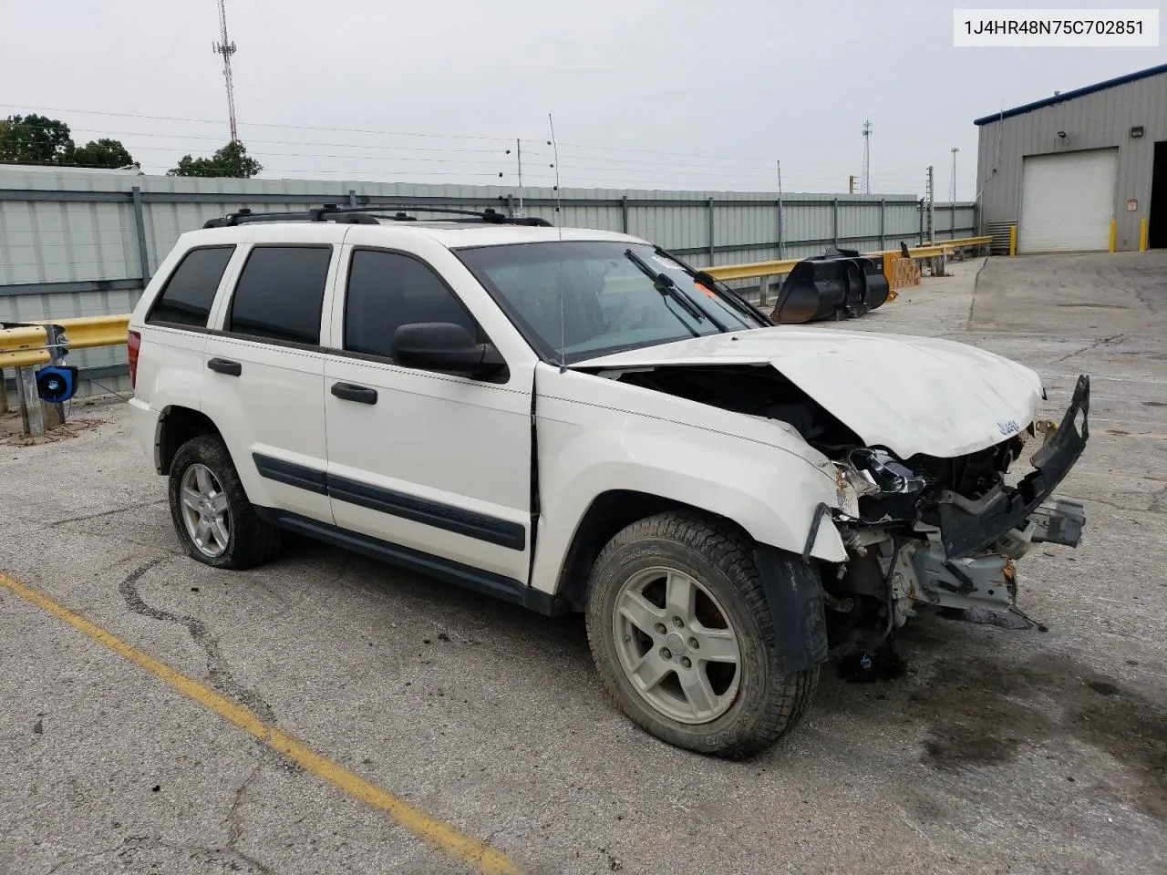 1J4HR48N75C702851 2005 Jeep Grand Cherokee Laredo