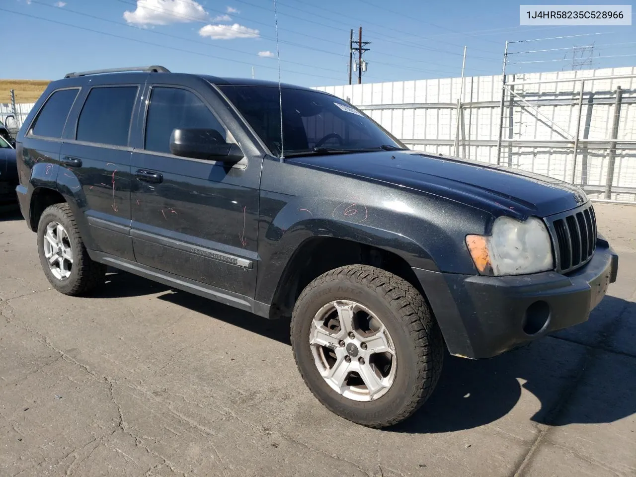 1J4HR58235C528966 2005 Jeep Grand Cherokee Limited