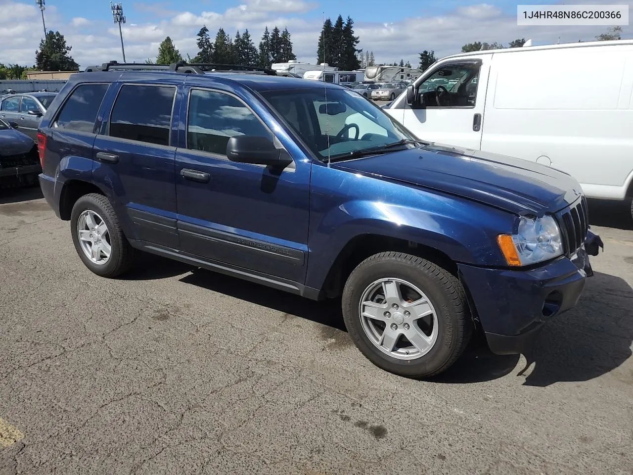 1J4HR48N86C200366 2006 Jeep Grand Cherokee Laredo