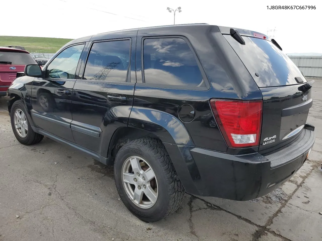 2007 Jeep Grand Cherokee Laredo VIN: 1J8GR48K67C667996 Lot: 55953064