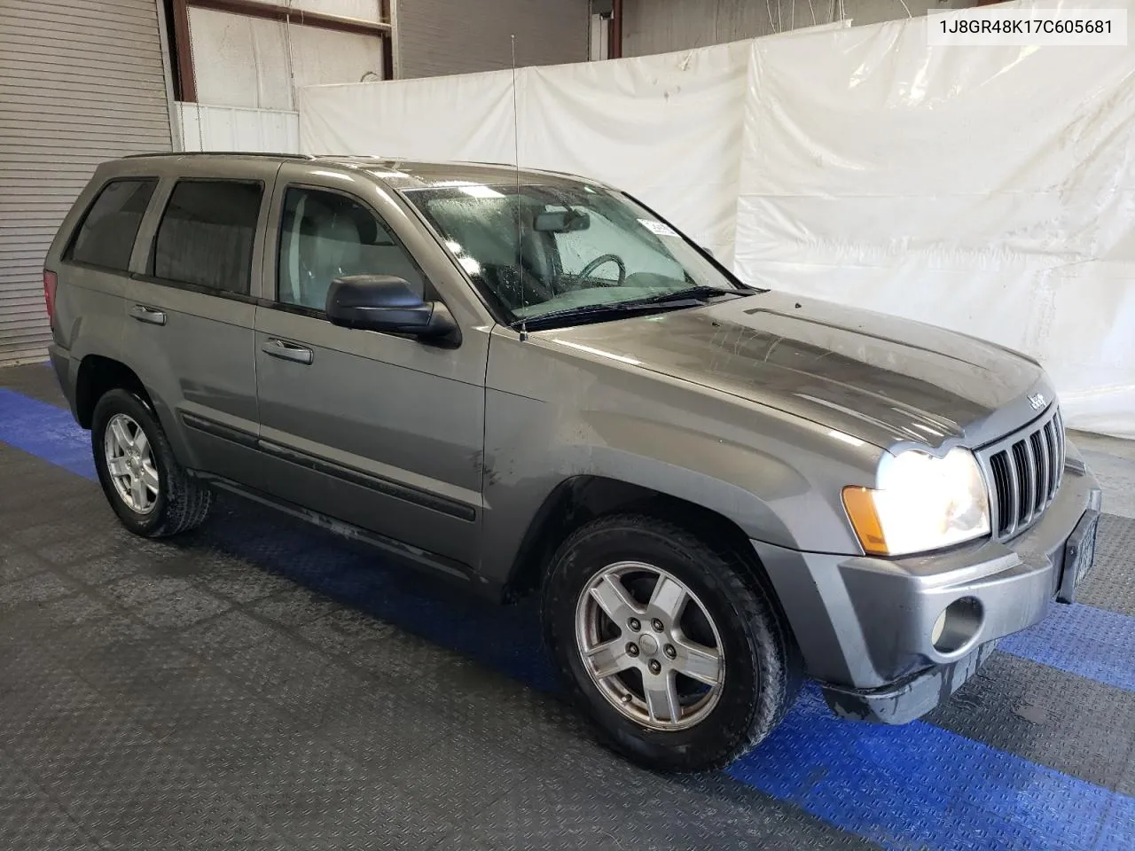 2007 Jeep Grand Cherokee Laredo VIN: 1J8GR48K17C605681 Lot: 69203574