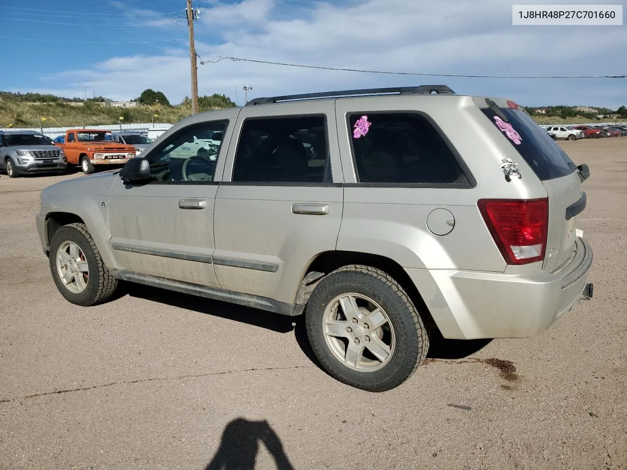 2007 Jeep Grand Cherokee Laredo VIN: 1J8HR48P27C701660 Lot: 71806094