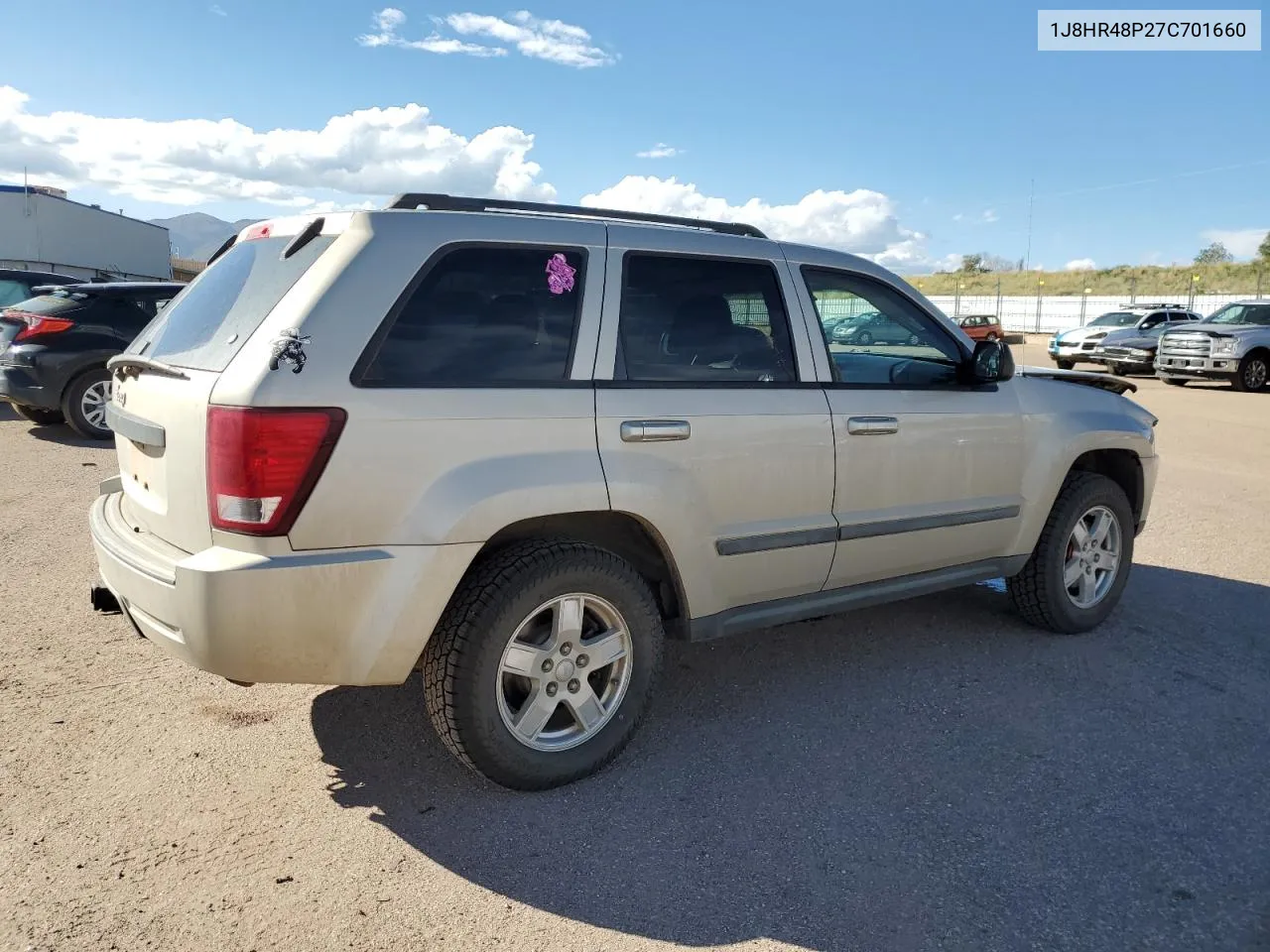 1J8HR48P27C701660 2007 Jeep Grand Cherokee Laredo