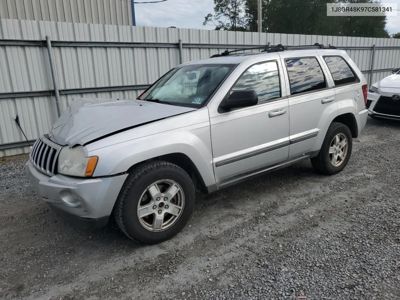 2007 Jeep Grand Cherokee Laredo VIN: 1J8GR48K97C581341 Lot: 73601144