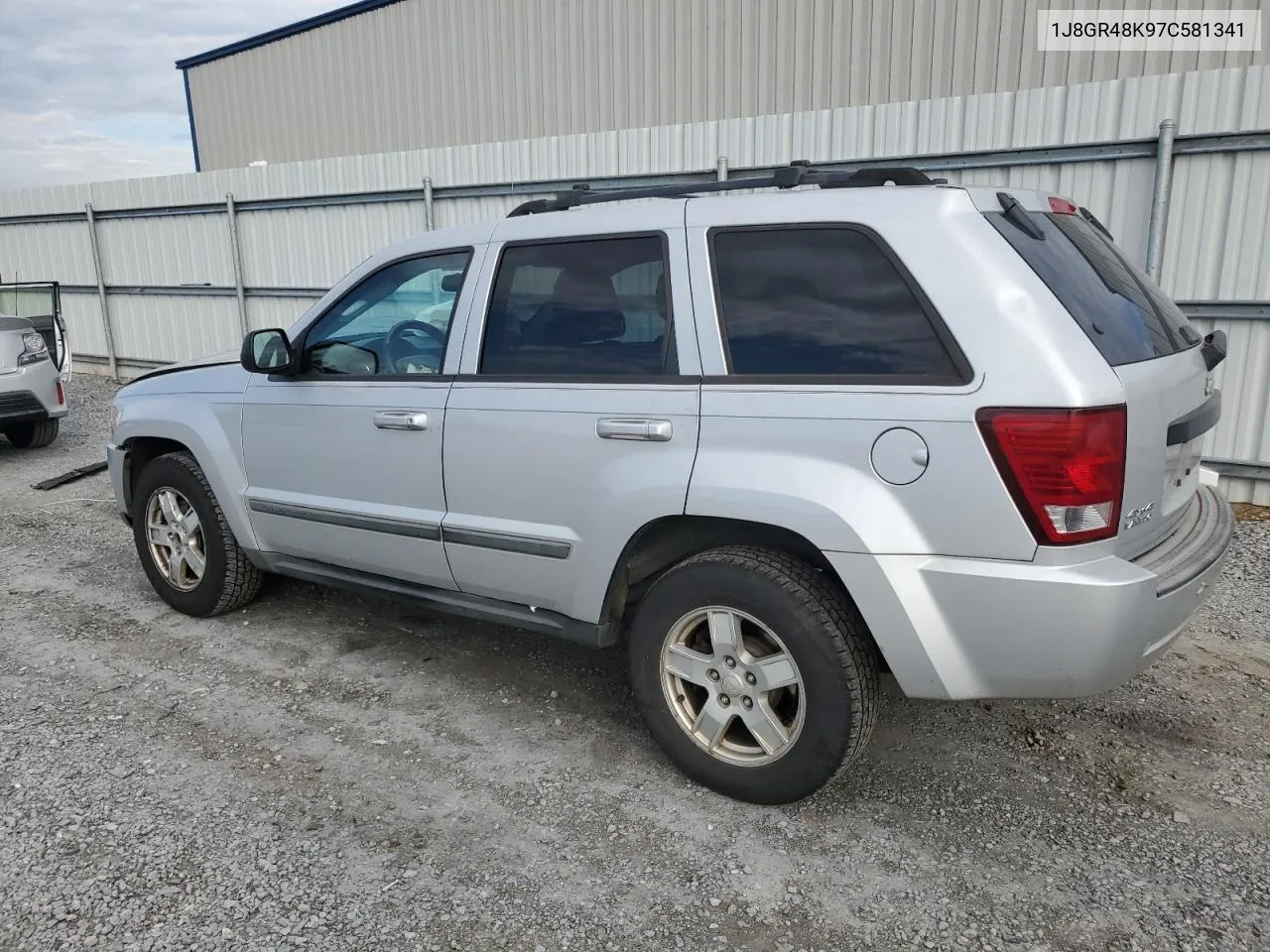 2007 Jeep Grand Cherokee Laredo VIN: 1J8GR48K97C581341 Lot: 73601144