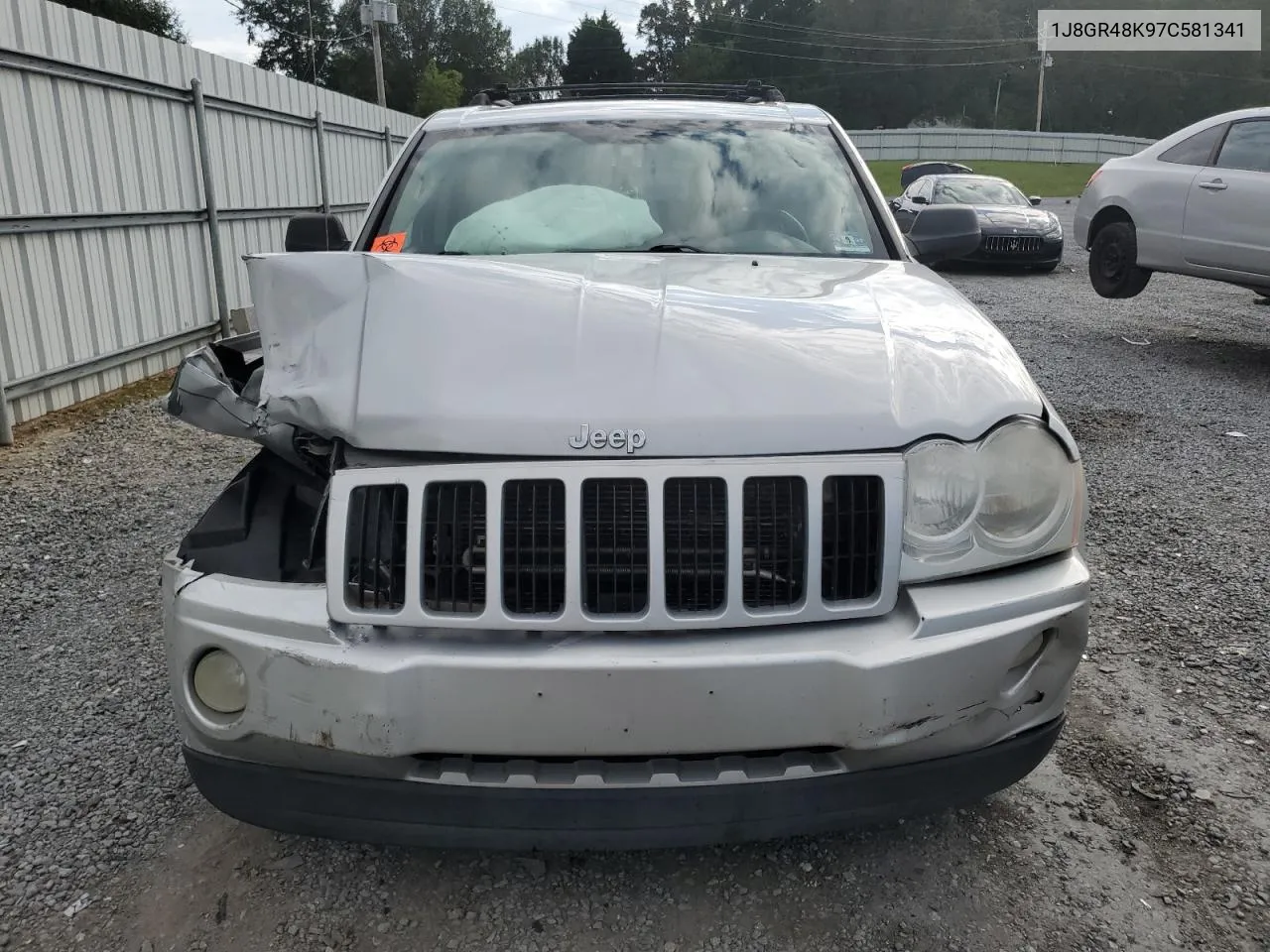 2007 Jeep Grand Cherokee Laredo VIN: 1J8GR48K97C581341 Lot: 73601144