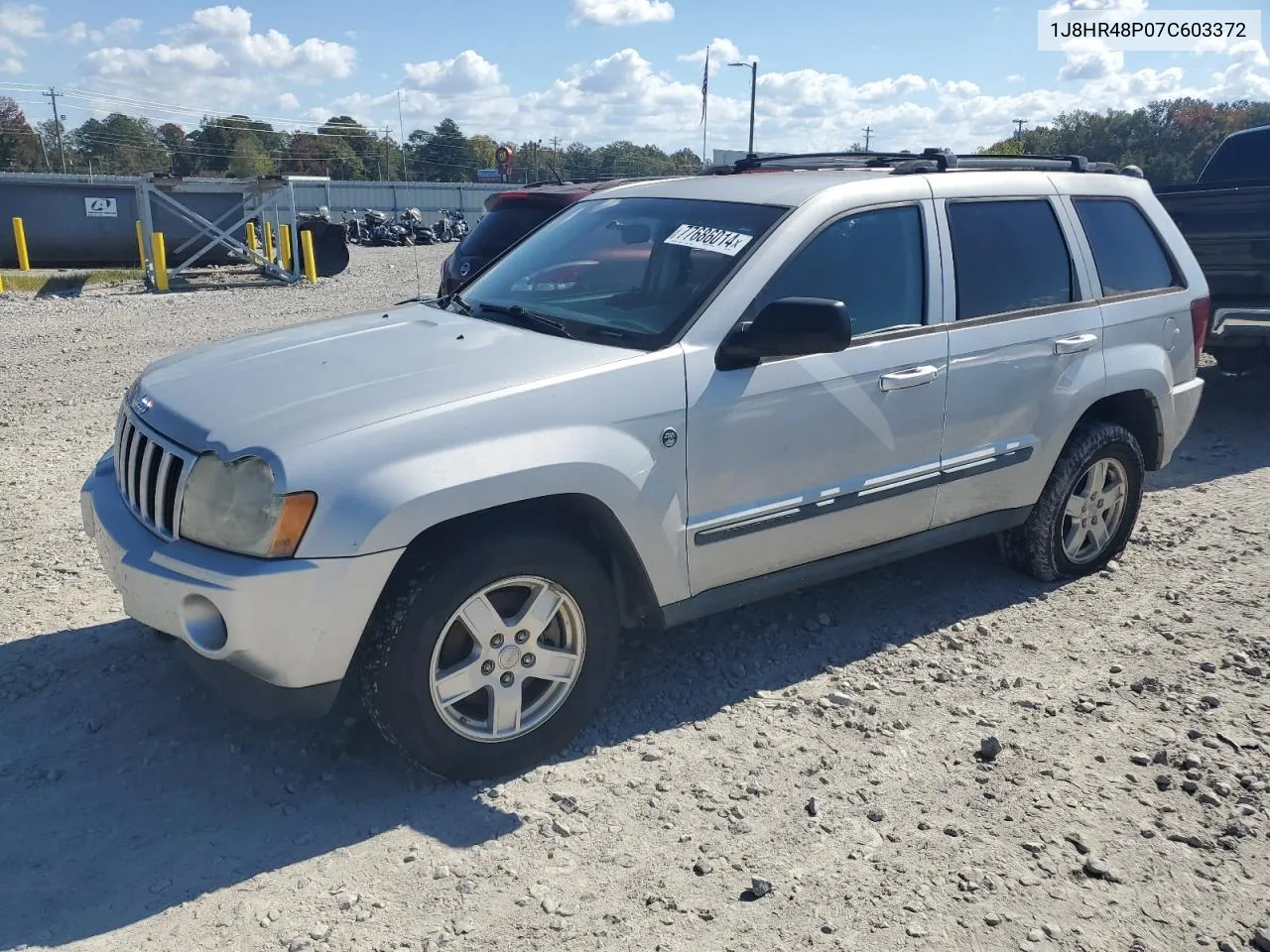 2007 Jeep Grand Cherokee Laredo VIN: 1J8HR48P07C603372 Lot: 77686014