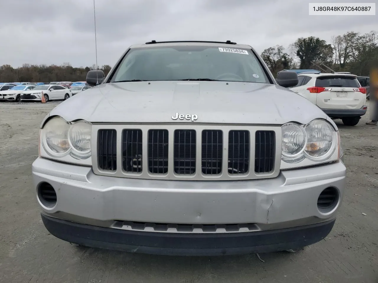 2007 Jeep Grand Cherokee Laredo VIN: 1J8GR48K97C640887 Lot: 79925834