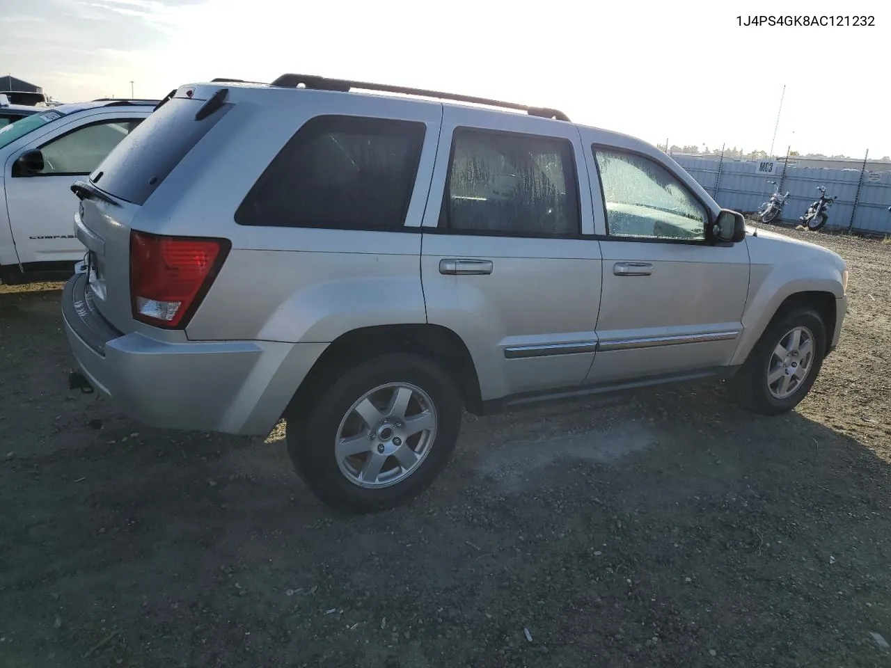 2010 Jeep Grand Cherokee Laredo VIN: 1J4PS4GK8AC121232 Lot: 80798944