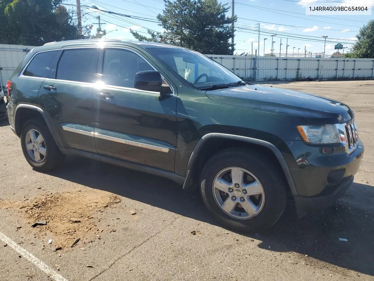 1J4RR4GG9BC654904 2011 Jeep Grand Cherokee Laredo