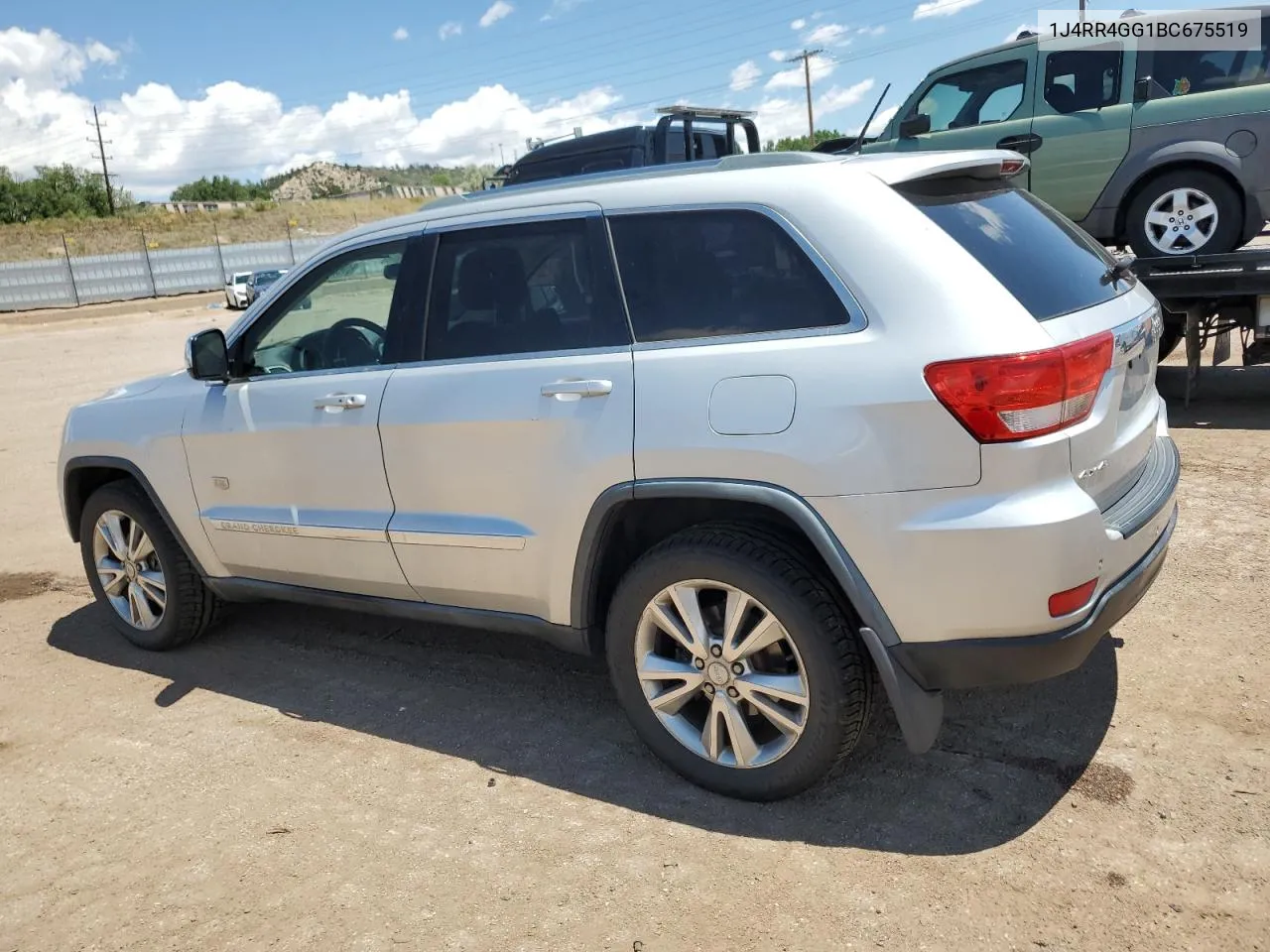 1J4RR4GG1BC675519 2011 Jeep Grand Cherokee Laredo