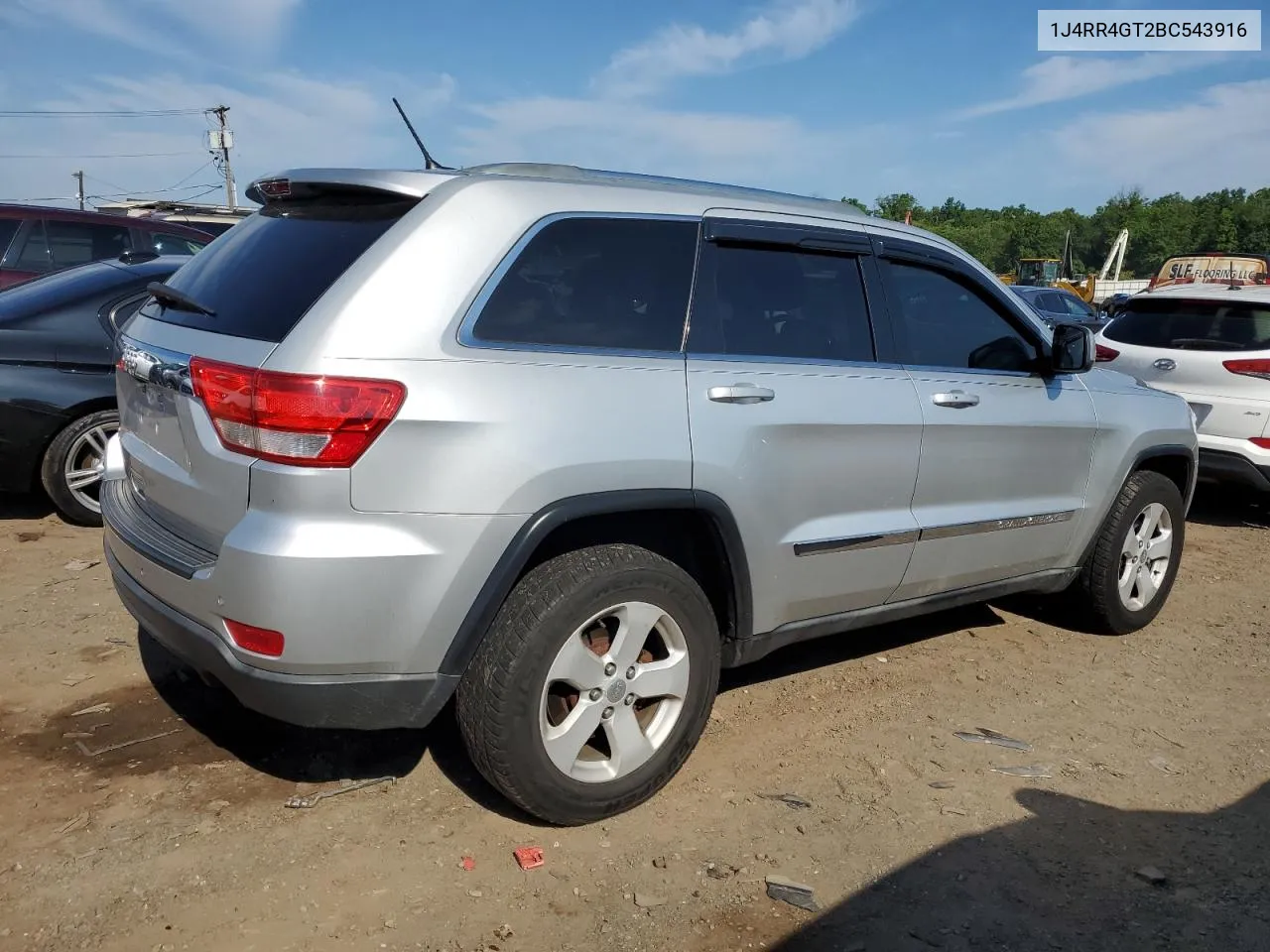 1J4RR4GT2BC543916 2011 Jeep Grand Cherokee Laredo