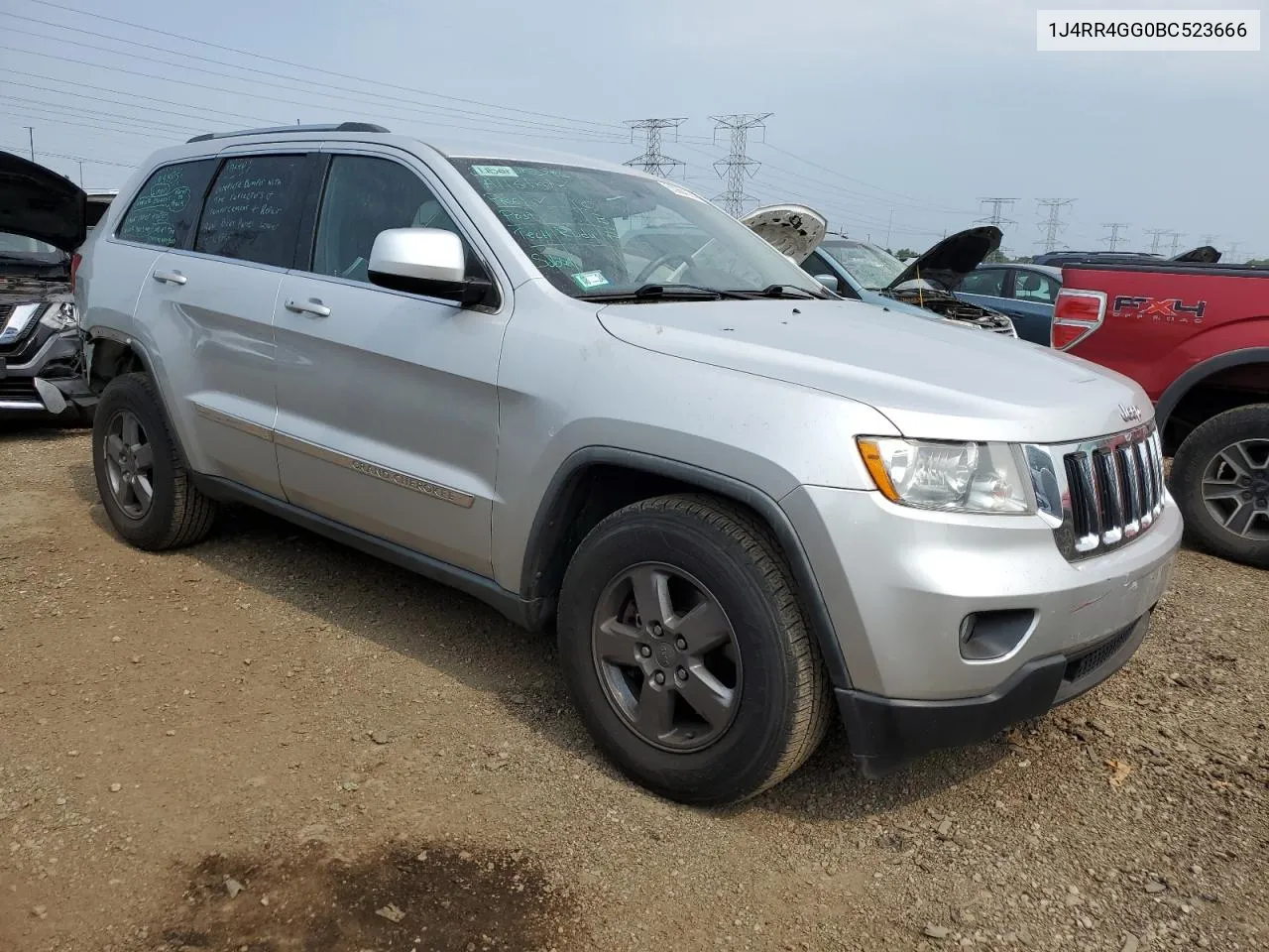 1J4RR4GG0BC523666 2011 Jeep Grand Cherokee Laredo