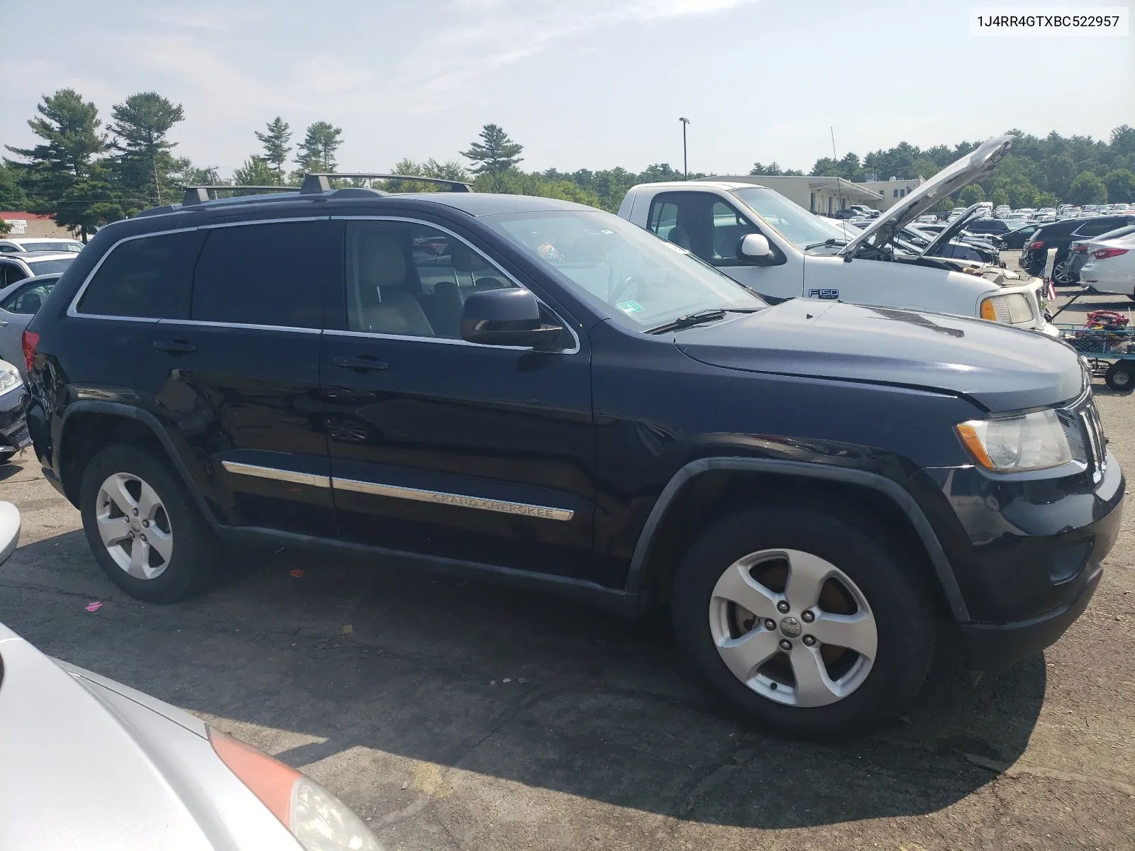 2011 Jeep Grand Cherokee Laredo VIN: 1J4RR4GTXBC522957 Lot: 64822804