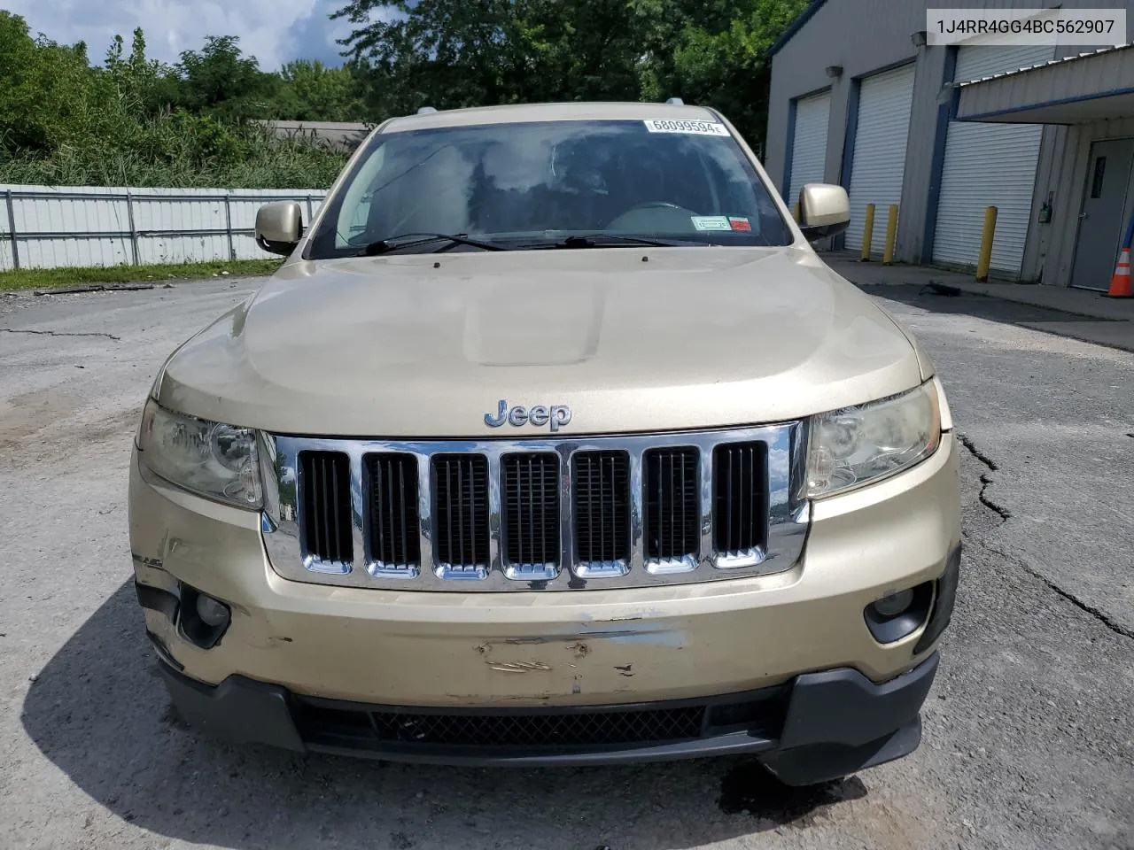 2011 Jeep Grand Cherokee Laredo VIN: 1J4RR4GG4BC562907 Lot: 68099594