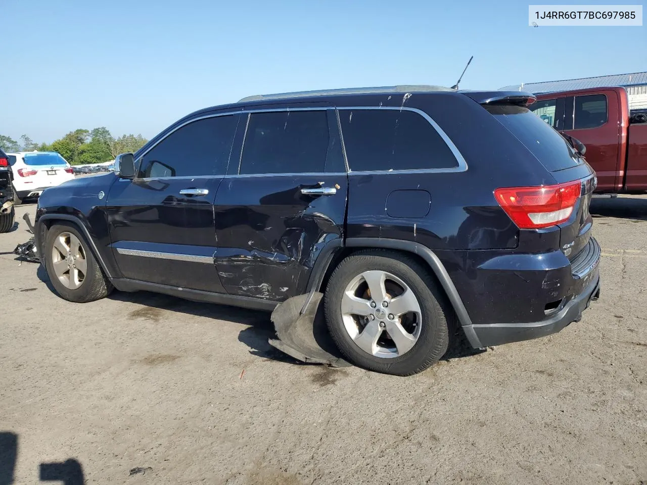 1J4RR6GT7BC697985 2011 Jeep Grand Cherokee Overland