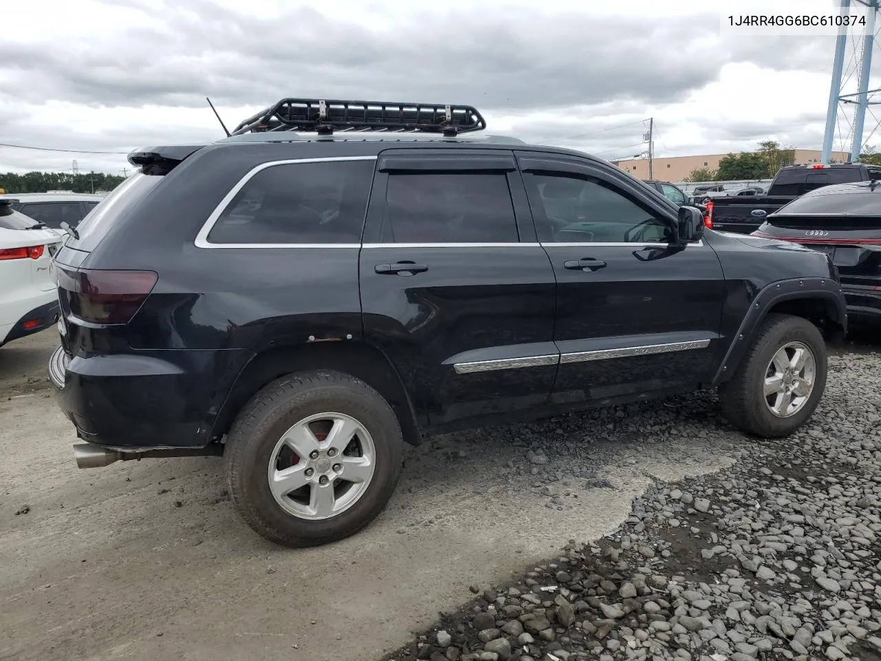 1J4RR4GG6BC610374 2011 Jeep Grand Cherokee Laredo