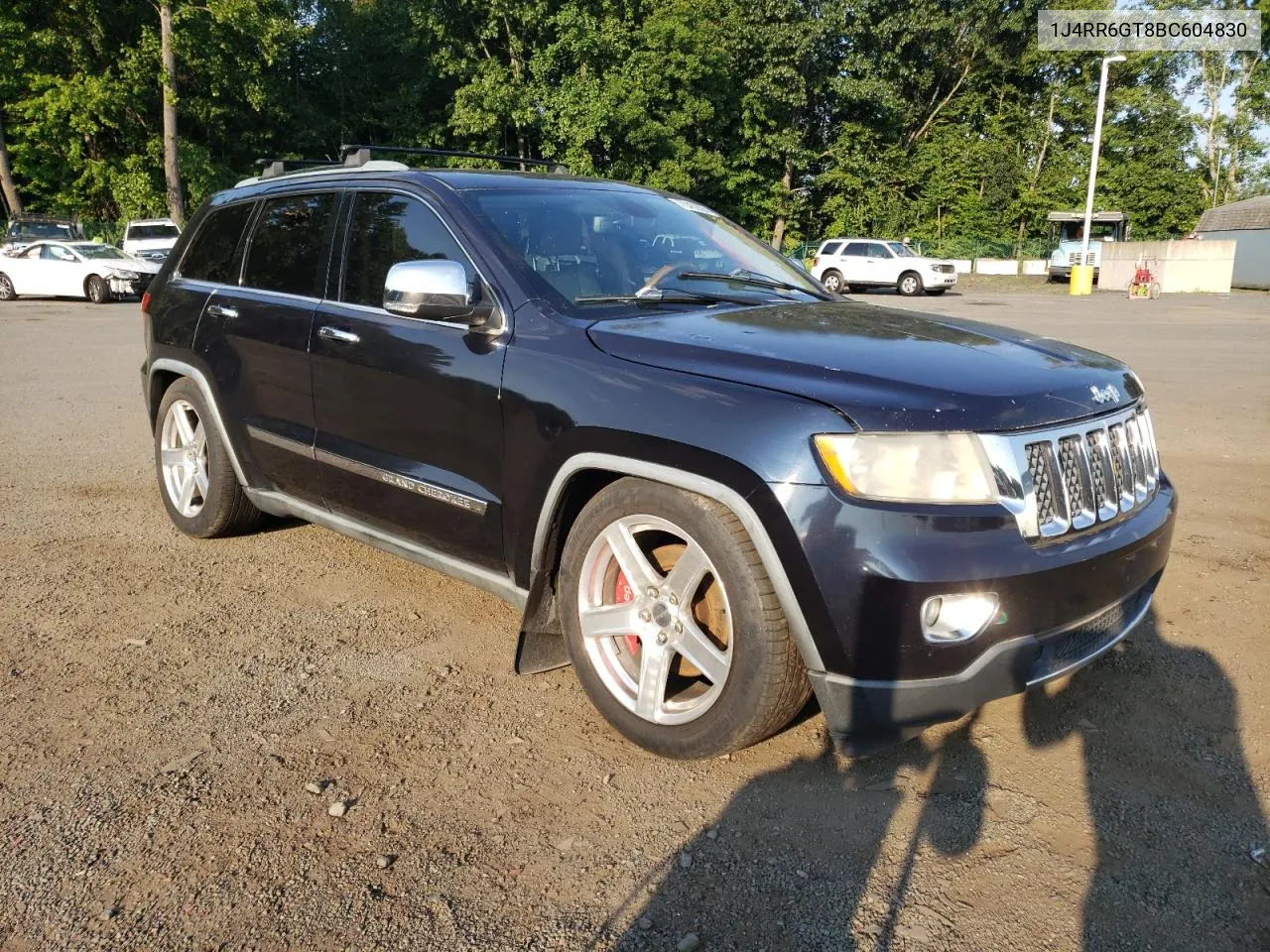 1J4RR6GT8BC604830 2011 Jeep Grand Cherokee Overland