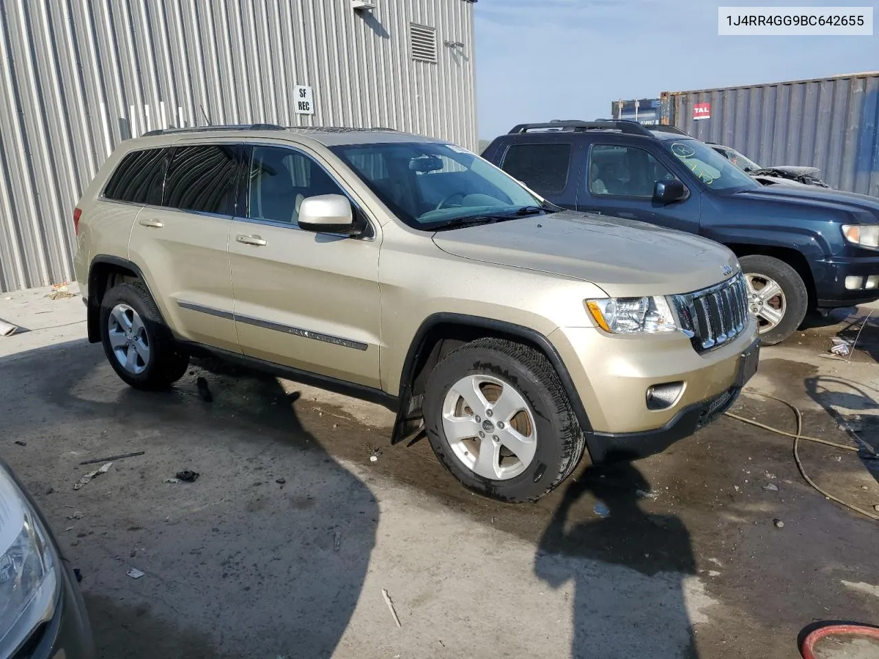 2011 Jeep Grand Cherokee Laredo VIN: 1J4RR4GG9BC642655 Lot: 71010084