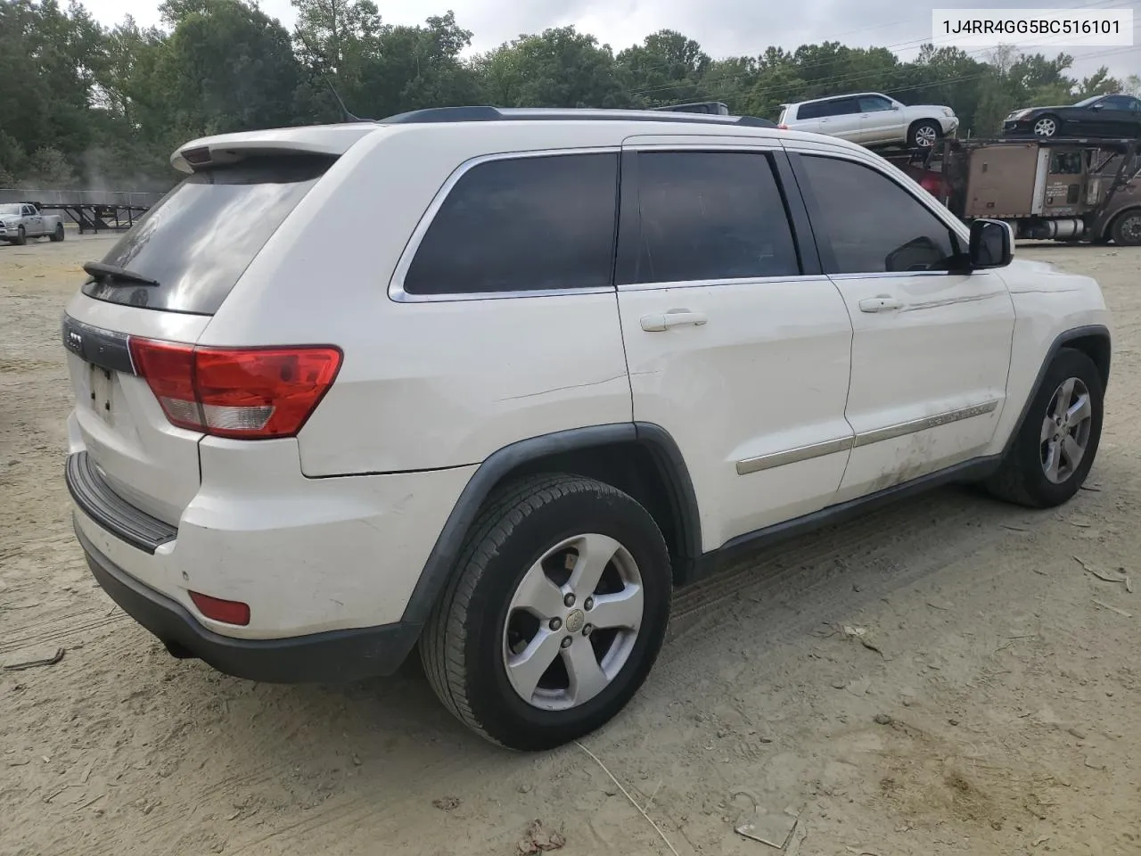 2011 Jeep Grand Cherokee Laredo VIN: 1J4RR4GG5BC516101 Lot: 71113084