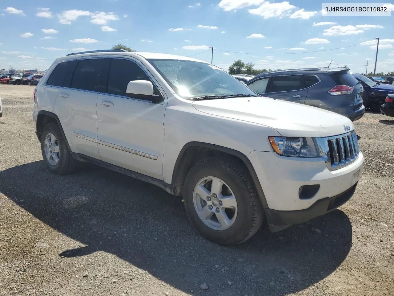 2011 Jeep Grand Cherokee Laredo VIN: 1J4RS4GG1BC616832 Lot: 71216504