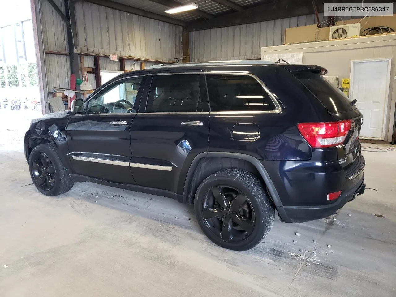 2011 Jeep Grand Cherokee Limited VIN: 1J4RR5GT9BC586347 Lot: 71486484