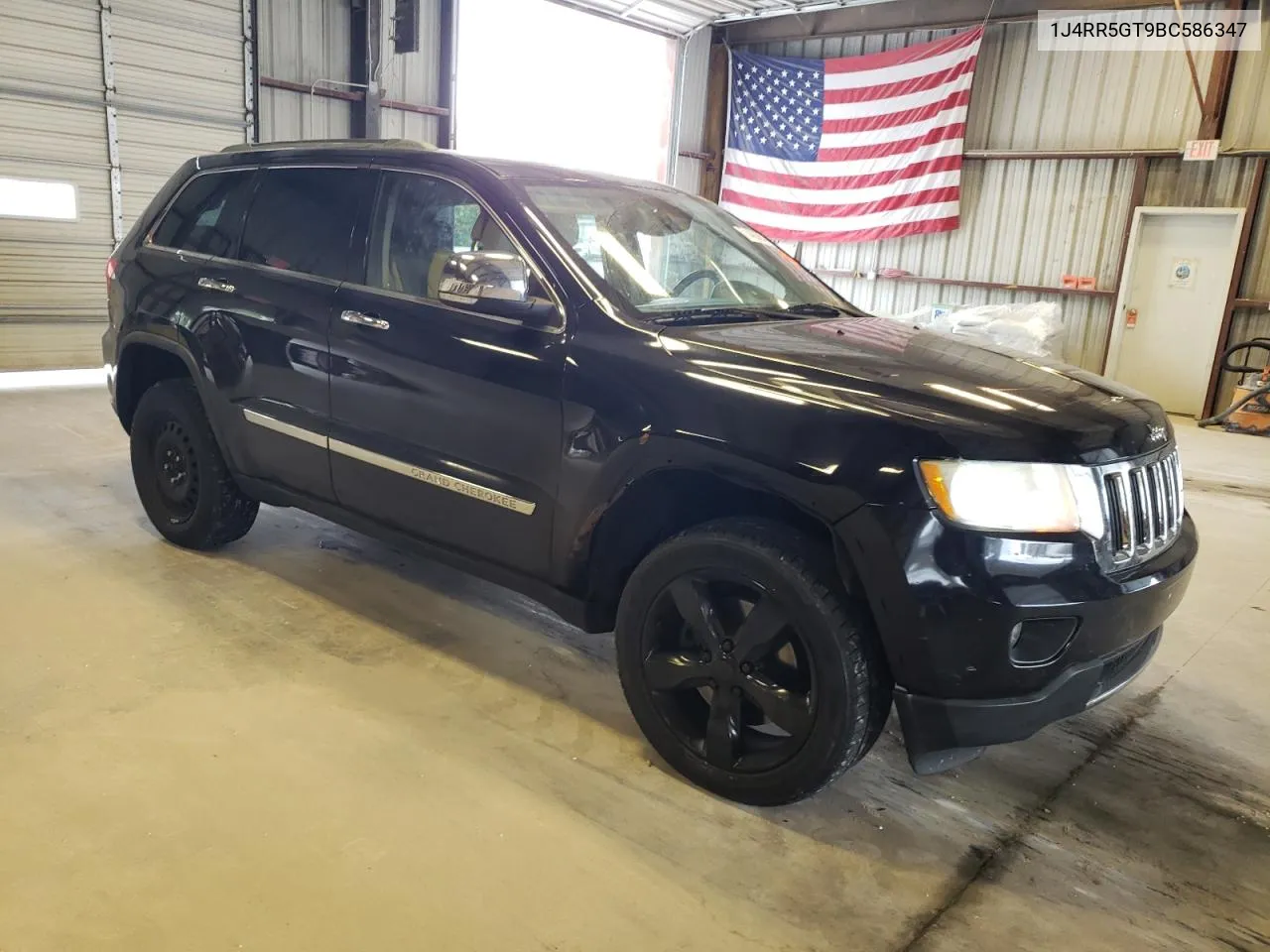 2011 Jeep Grand Cherokee Limited VIN: 1J4RR5GT9BC586347 Lot: 71486484