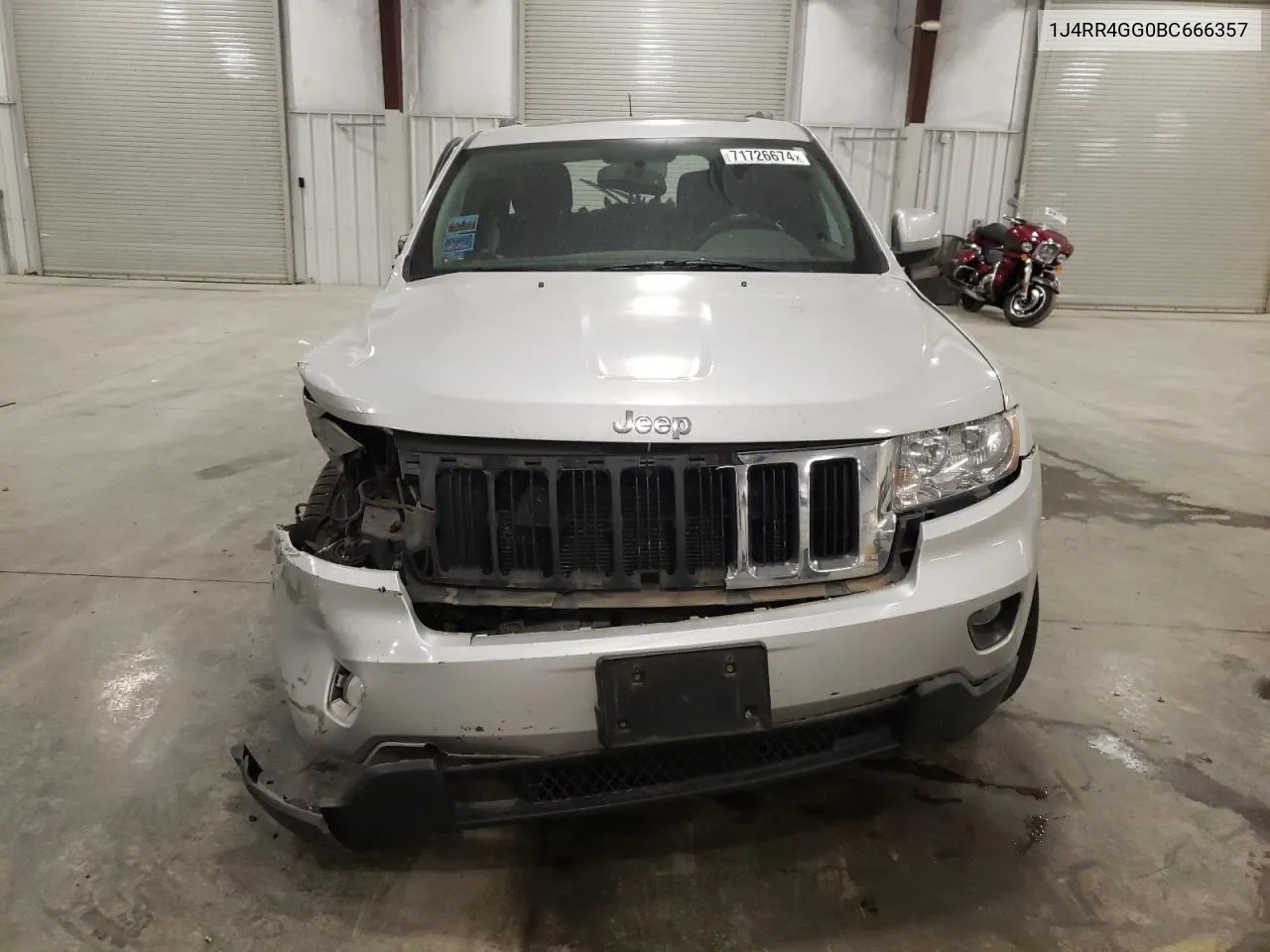 2011 Jeep Grand Cherokee Laredo VIN: 1J4RR4GG0BC666357 Lot: 71726674