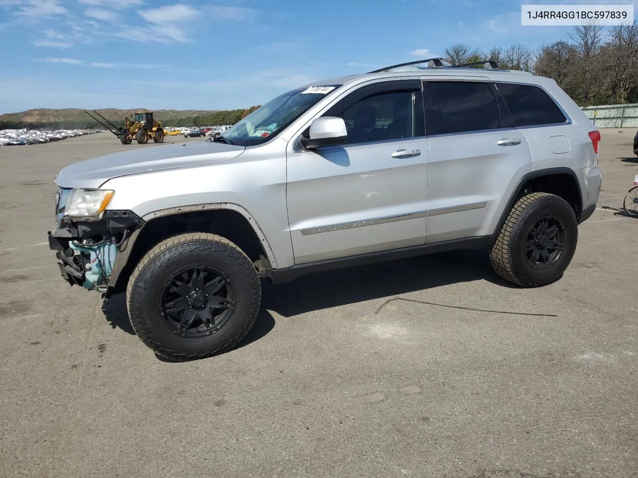 2011 Jeep Grand Cherokee Laredo VIN: 1J4RR4GG1BC597839 Lot: 71766744