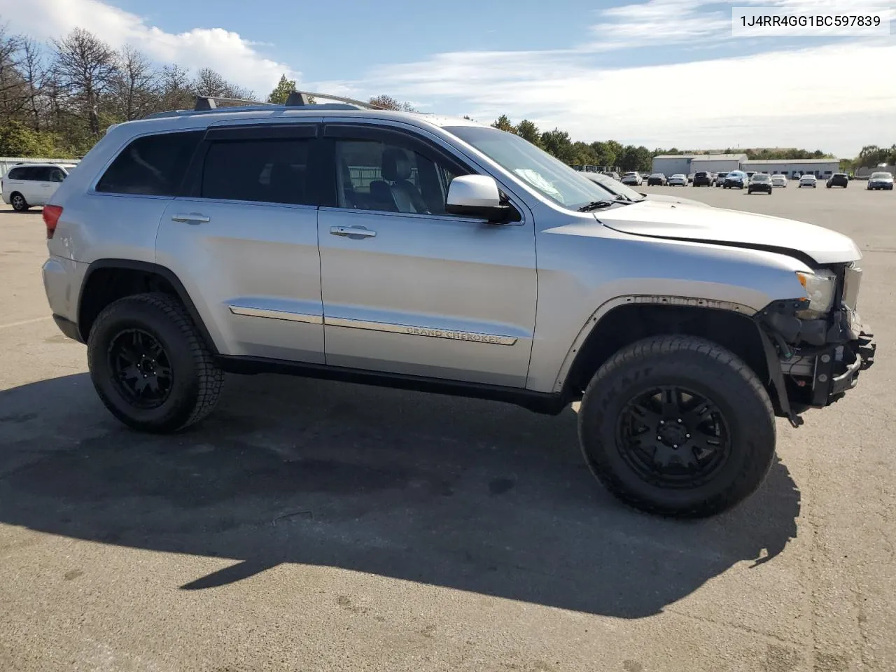 2011 Jeep Grand Cherokee Laredo VIN: 1J4RR4GG1BC597839 Lot: 71766744