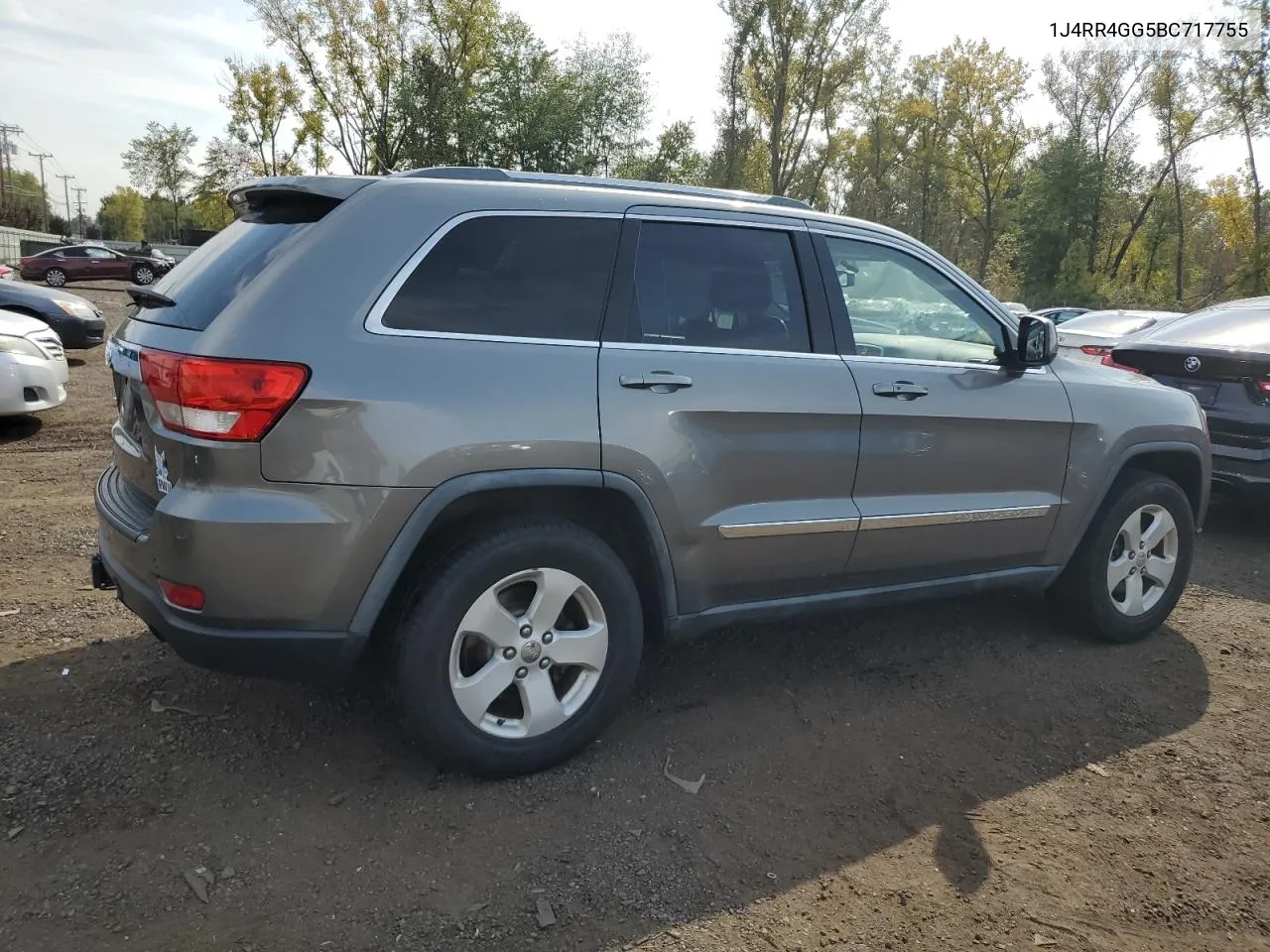 2011 Jeep Grand Cherokee Laredo VIN: 1J4RR4GG5BC717755 Lot: 71895304