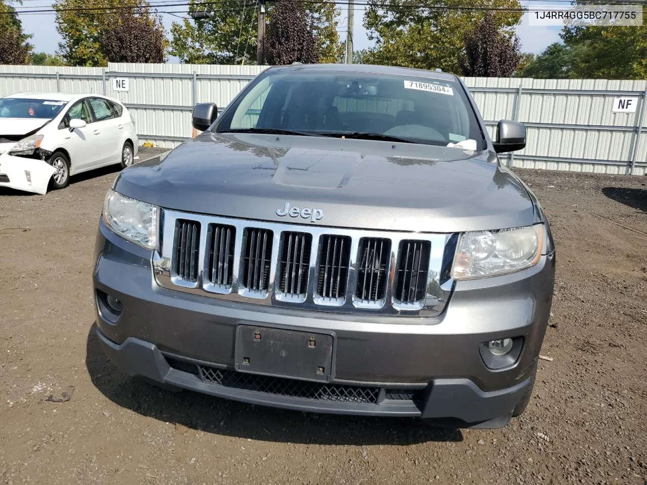 2011 Jeep Grand Cherokee Laredo VIN: 1J4RR4GG5BC717755 Lot: 71895304