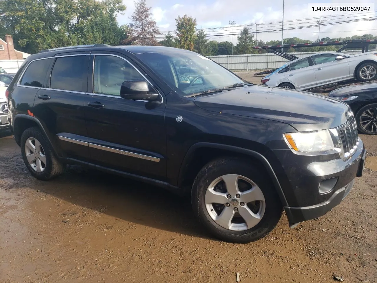 2011 Jeep Grand Cherokee Laredo VIN: 1J4RR4GT6BC529047 Lot: 72787084