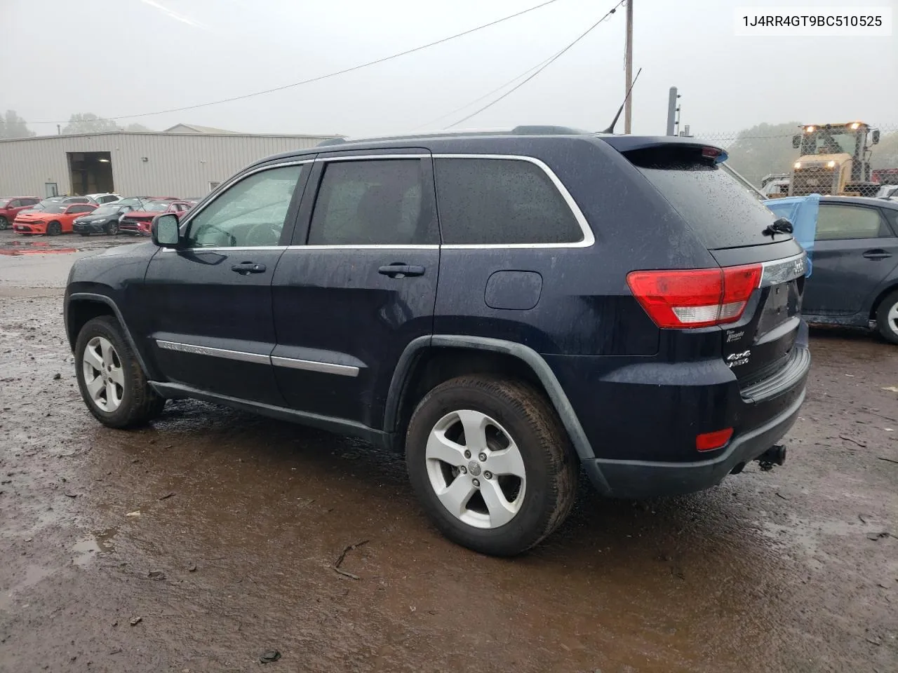 1J4RR4GT9BC510525 2011 Jeep Grand Cherokee Laredo