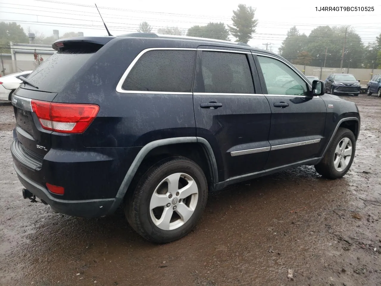 1J4RR4GT9BC510525 2011 Jeep Grand Cherokee Laredo