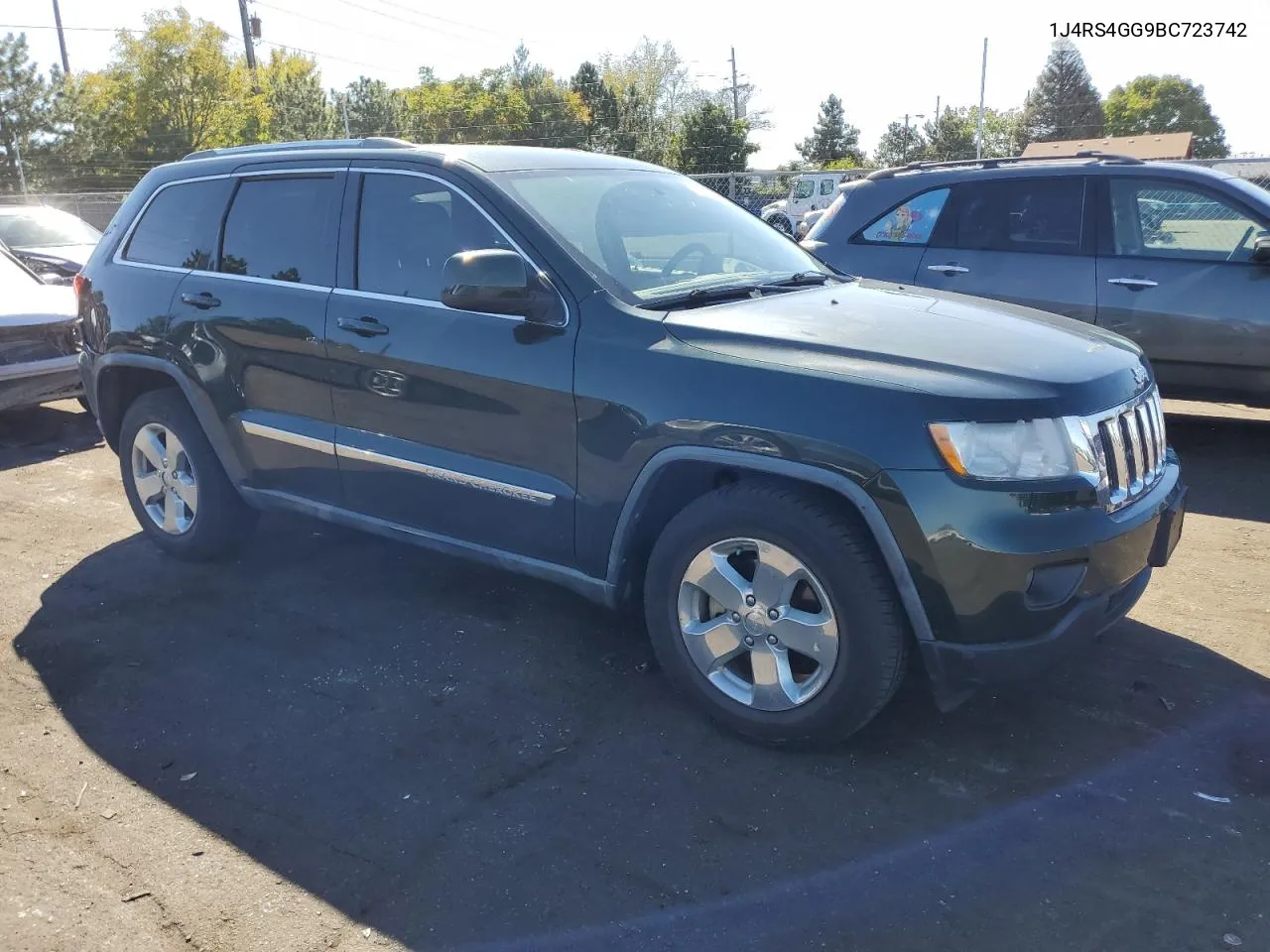 2011 Jeep Grand Cherokee Laredo VIN: 1J4RS4GG9BC723742 Lot: 73055594