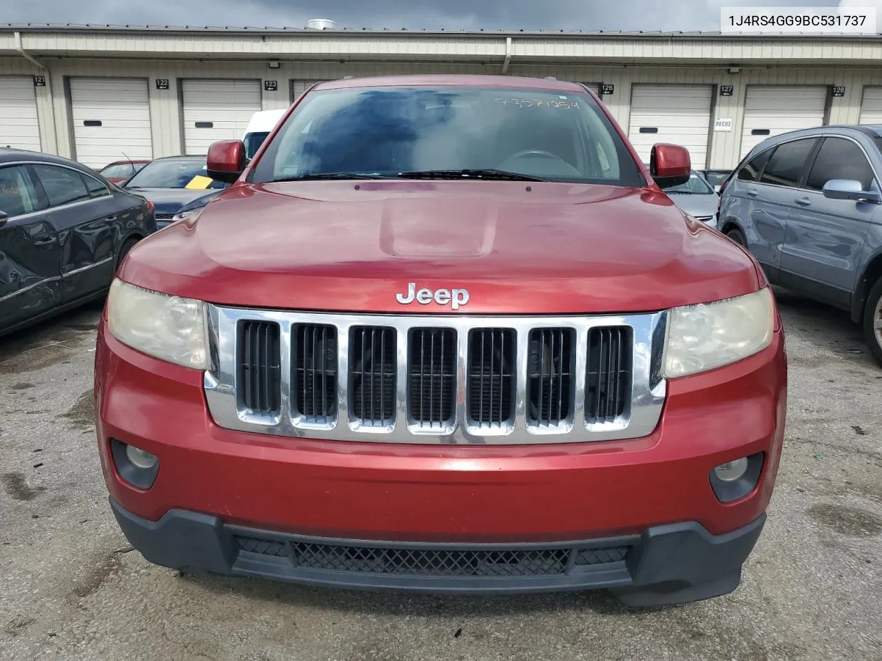 1J4RS4GG9BC531737 2011 Jeep Grand Cherokee Laredo